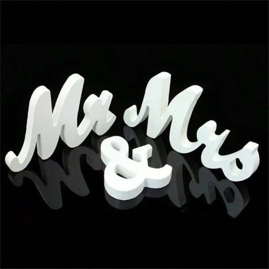 3pcs Wooden Mr & Mrs Wedding Signs